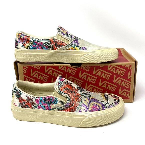 Vans Shoes - 🎁 Santa’s Special 🎄 VANS Classic Festival Satin Slip-on Sneakers Womens Size 5